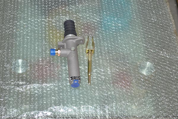 丝瓜视频官网大全压路机离合器主缸