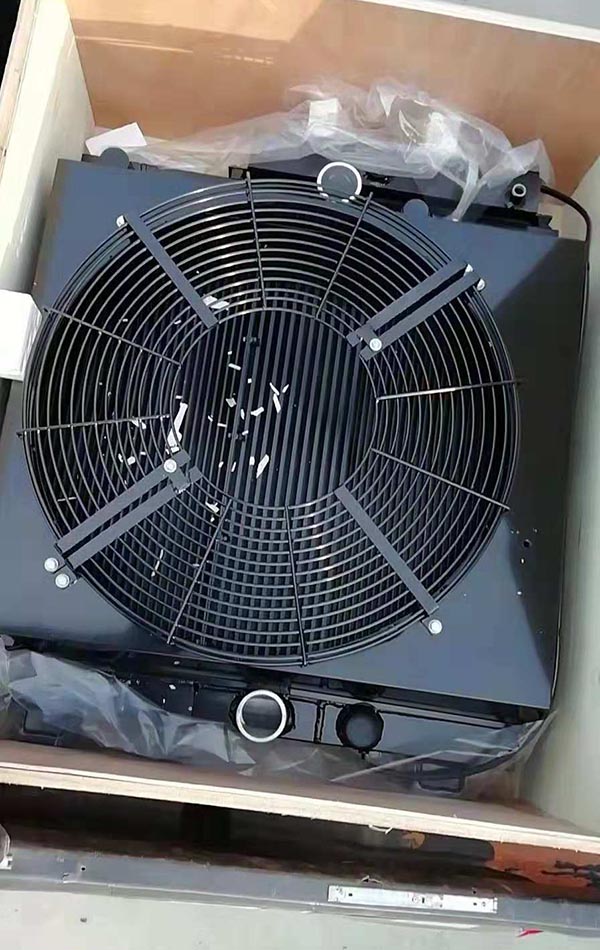 丝瓜视频官网大全压路机水箱总成