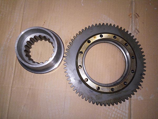 推土机配件变矩器齿轮