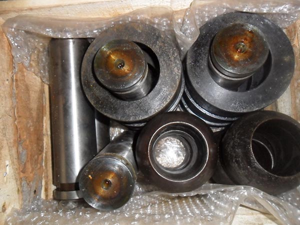 小松挖掘机配件